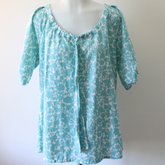 IZOD Tops - Medium IZOD Blue & White Top